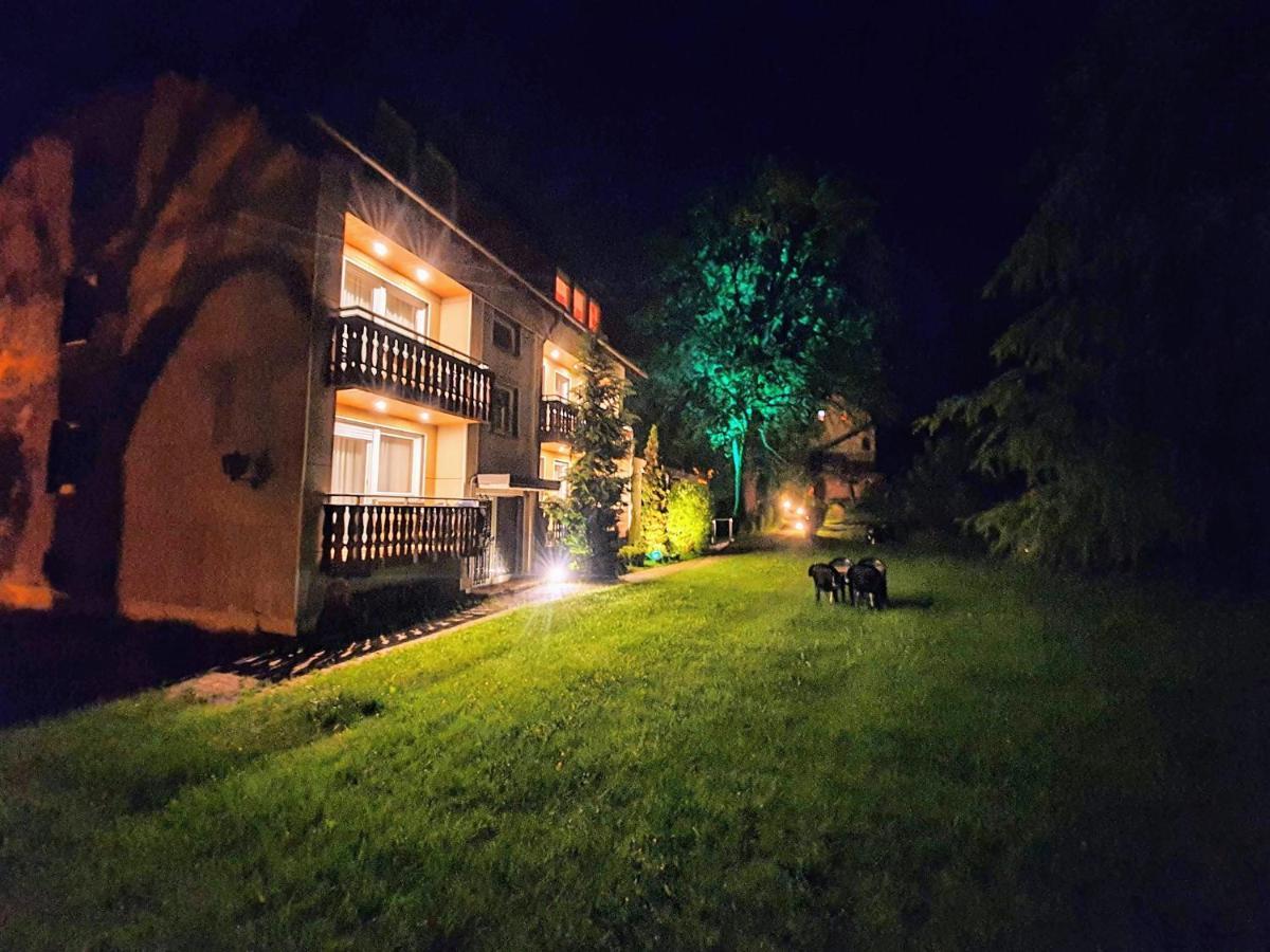 Gasthof Zum Goldenen Hirschen Hotel Geroldsgrun Buitenkant foto