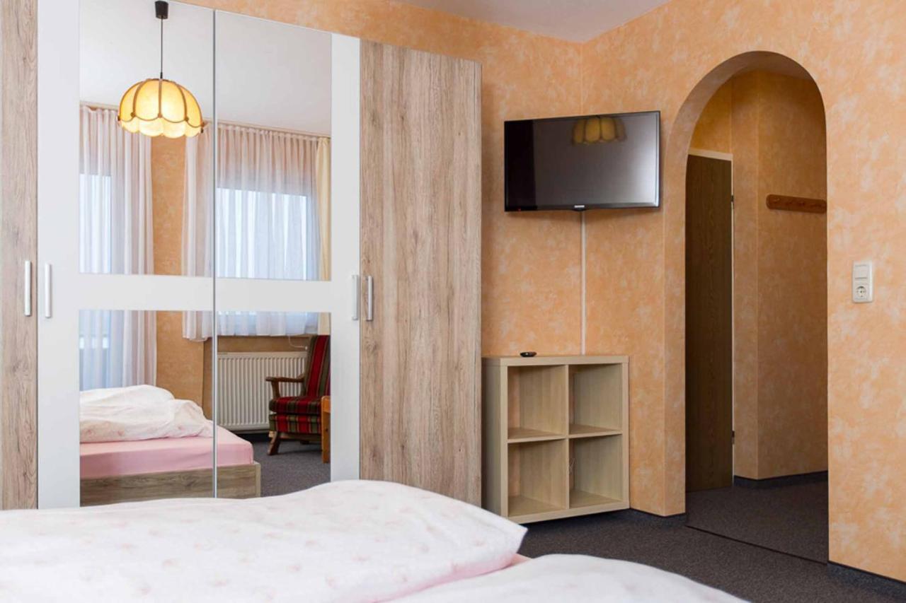 Gasthof Zum Goldenen Hirschen Hotel Geroldsgrun Buitenkant foto